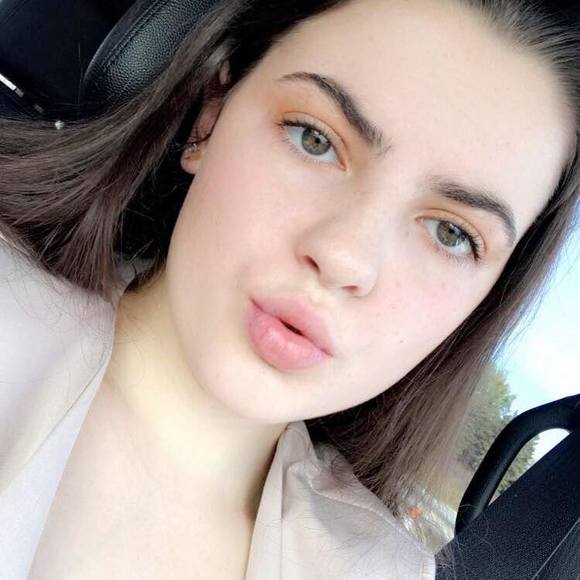 Meet your Posher, Danika - Picture 1 of 1